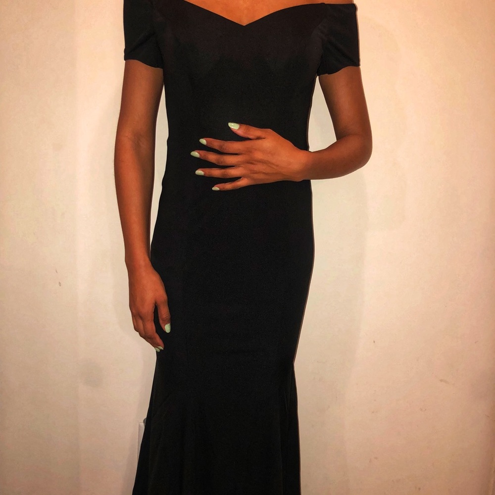 Ashley Opoku Black Sweetheart Gown - Picture 5 of 6